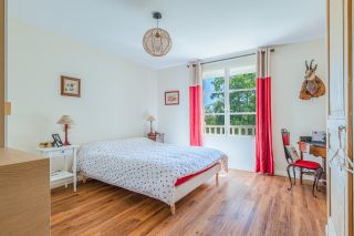 maison contemporaine 9 Pièces en vente sur STE FOY LES LYON (69110)
