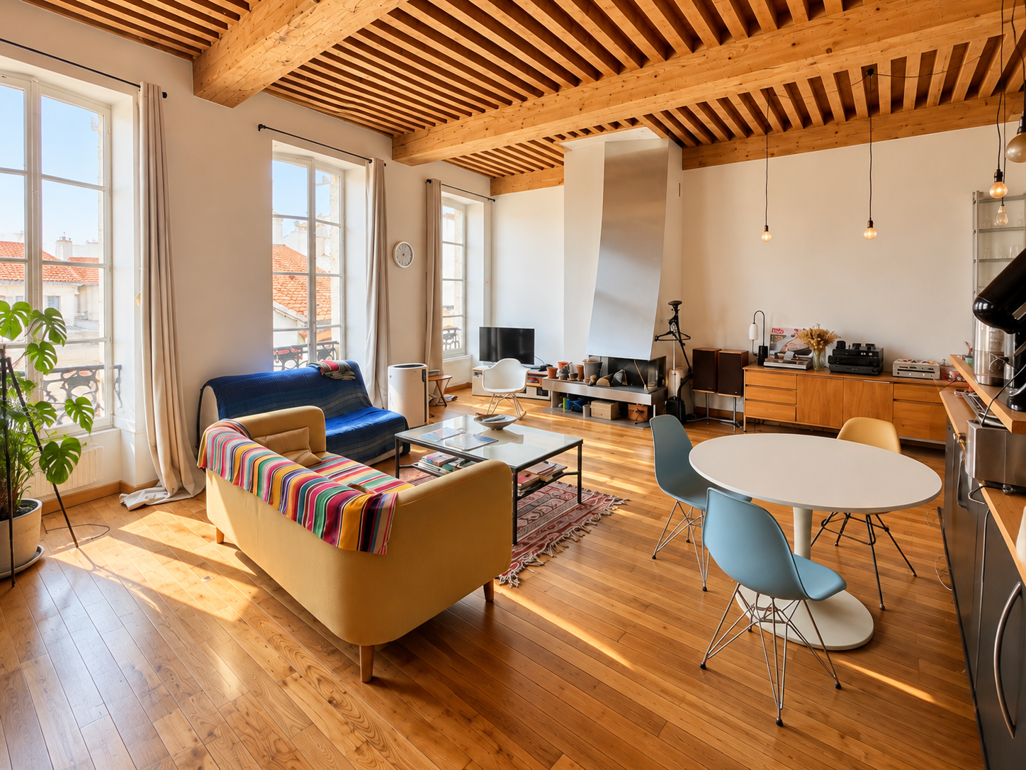apartment 4 Rooms for sale on LYON (69001)