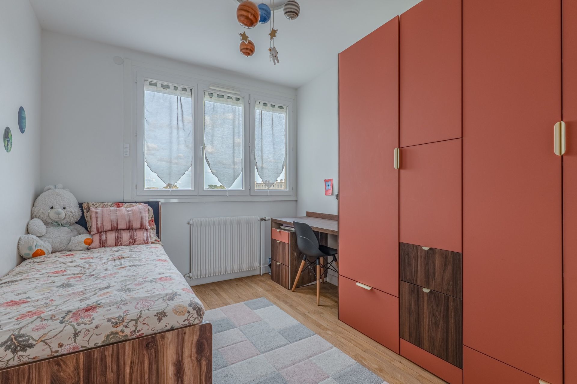 apartment 6 Rooms for sale on BRON (69500)