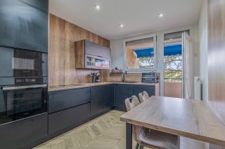 apartment 6 Rooms for sale on BRON (69500)