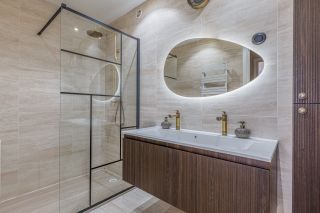 apartment 6 Rooms for sale on BRON (69500)