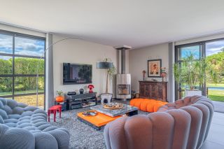 house 8 Rooms for sale on ST GENIS LAVAL (69230)