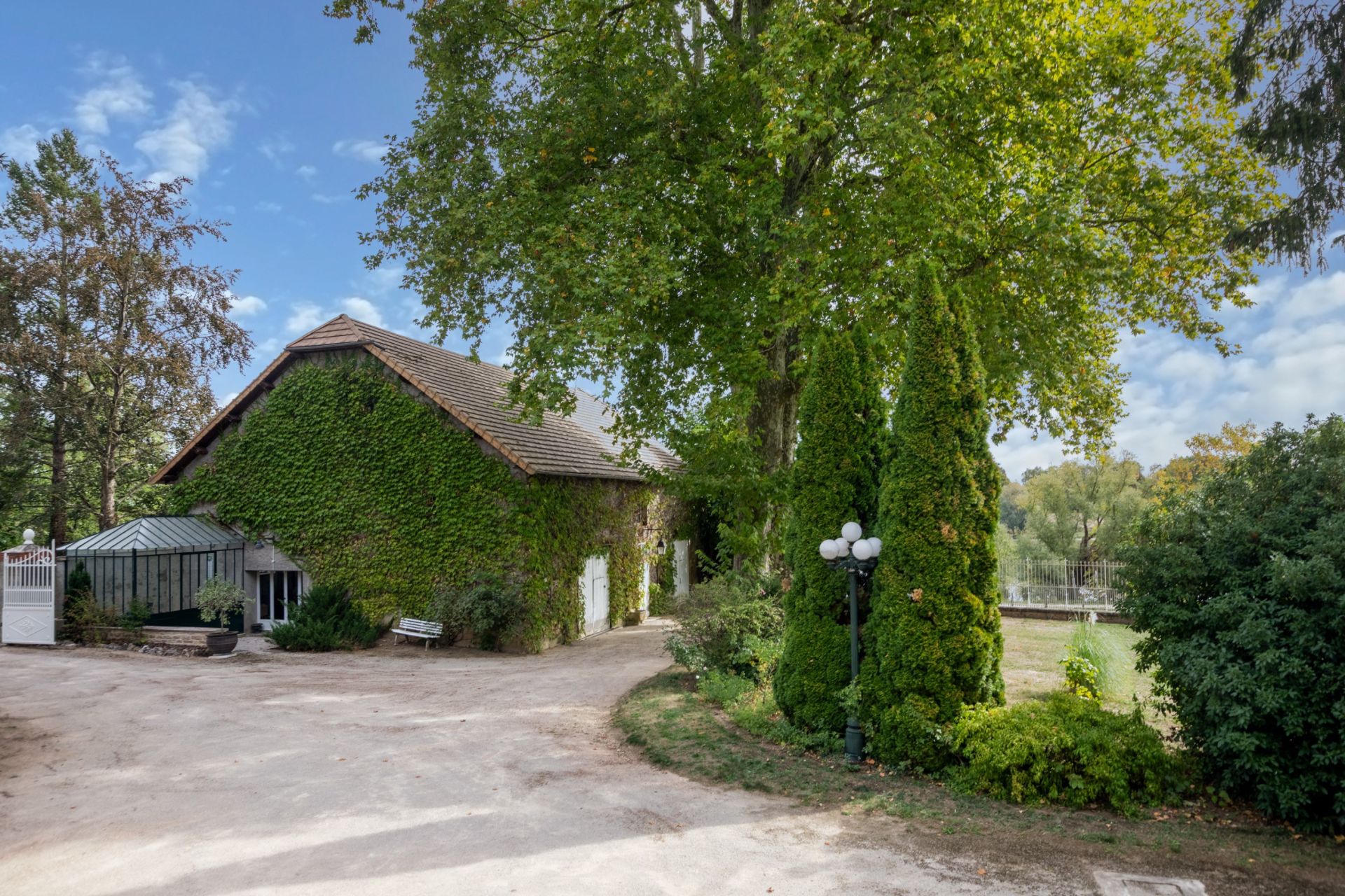 maison 15 Pièces en vente sur BEAUNE (21200)