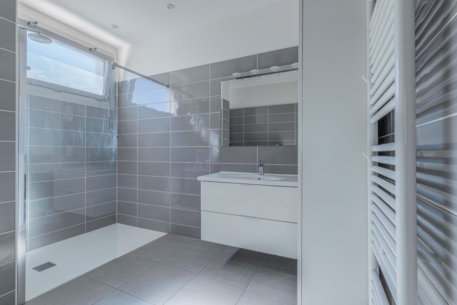 apartment 4 Rooms for sale on LYON (69006)