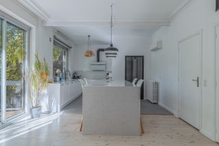 apartment 4 Rooms for sale on LYON (69006)