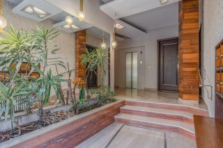 apartment 4 Rooms for sale on LYON (69006)