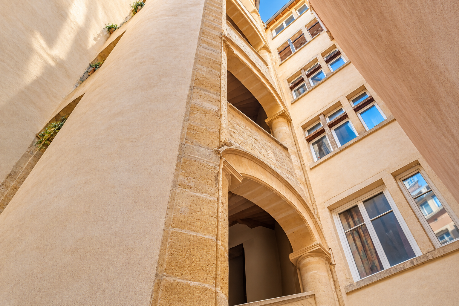 appartement 6 Pièces en vente sur LYON (69002)