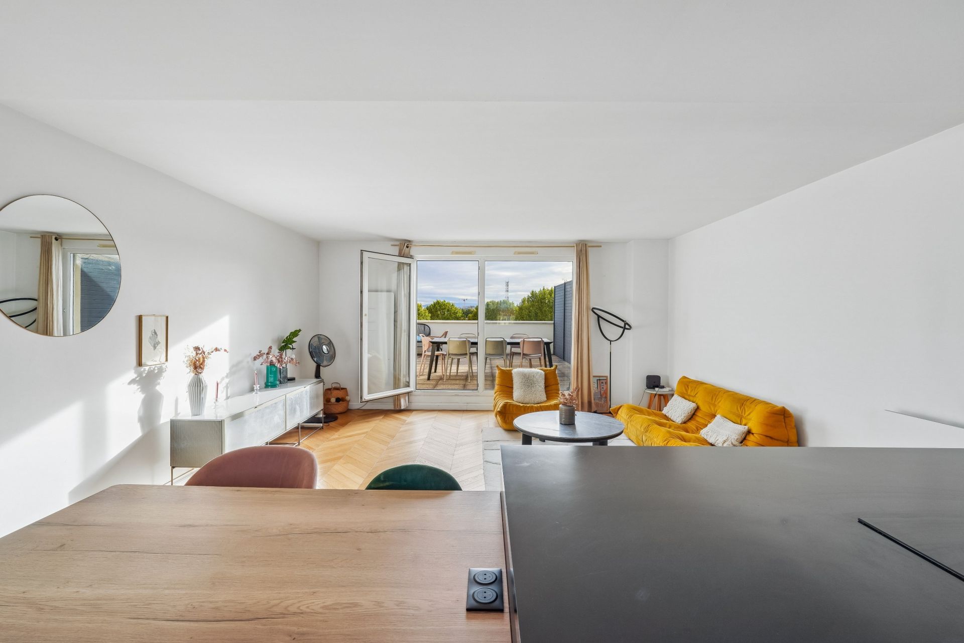 apartment 3 Rooms for sale on LYON (69007)