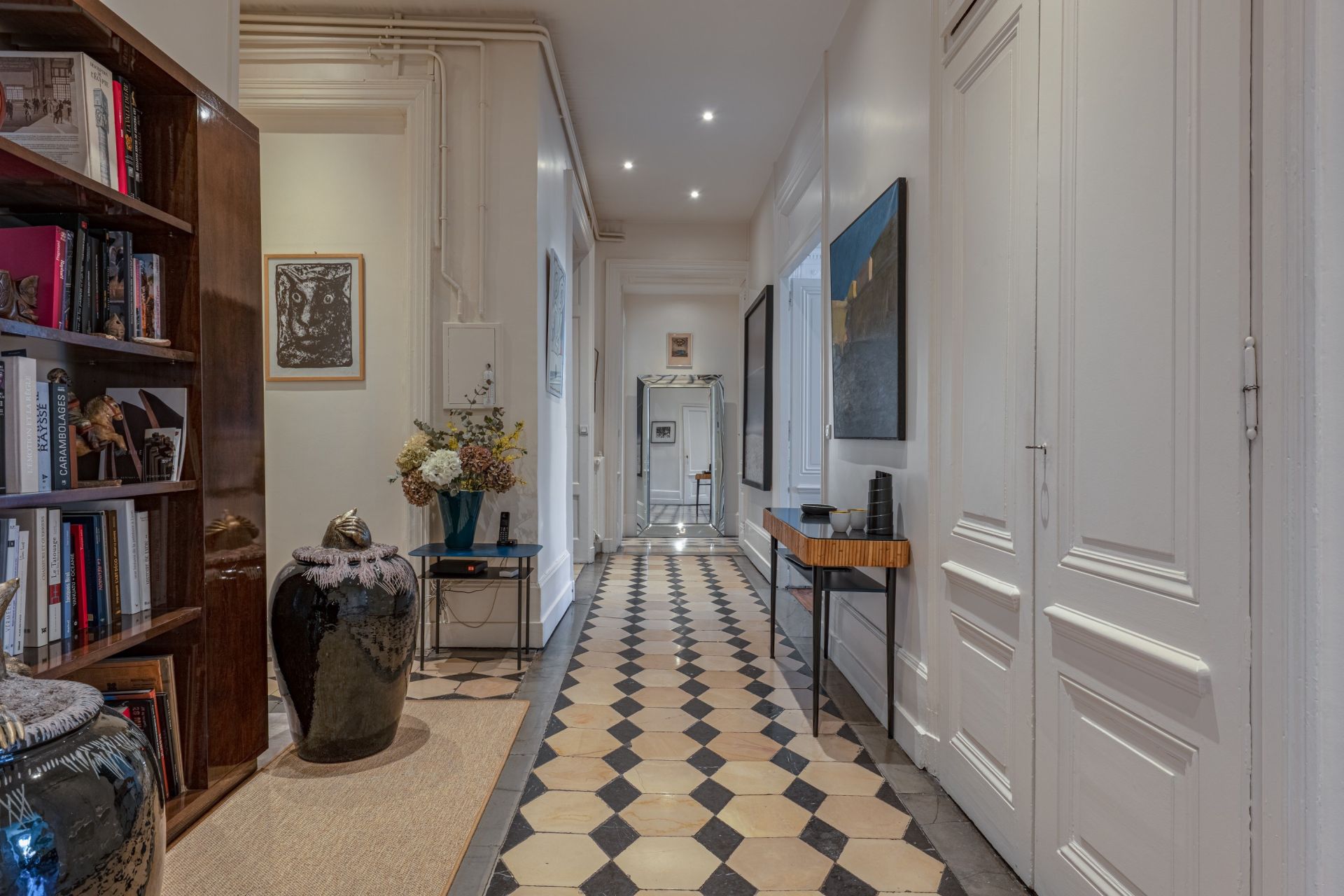 apartment 7 Rooms for sale on LYON (69002)
