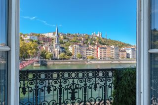 apartment 7 Rooms for sale on LYON (69002)