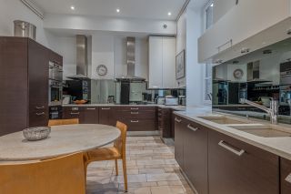 apartment 7 Rooms for sale on LYON (69002)