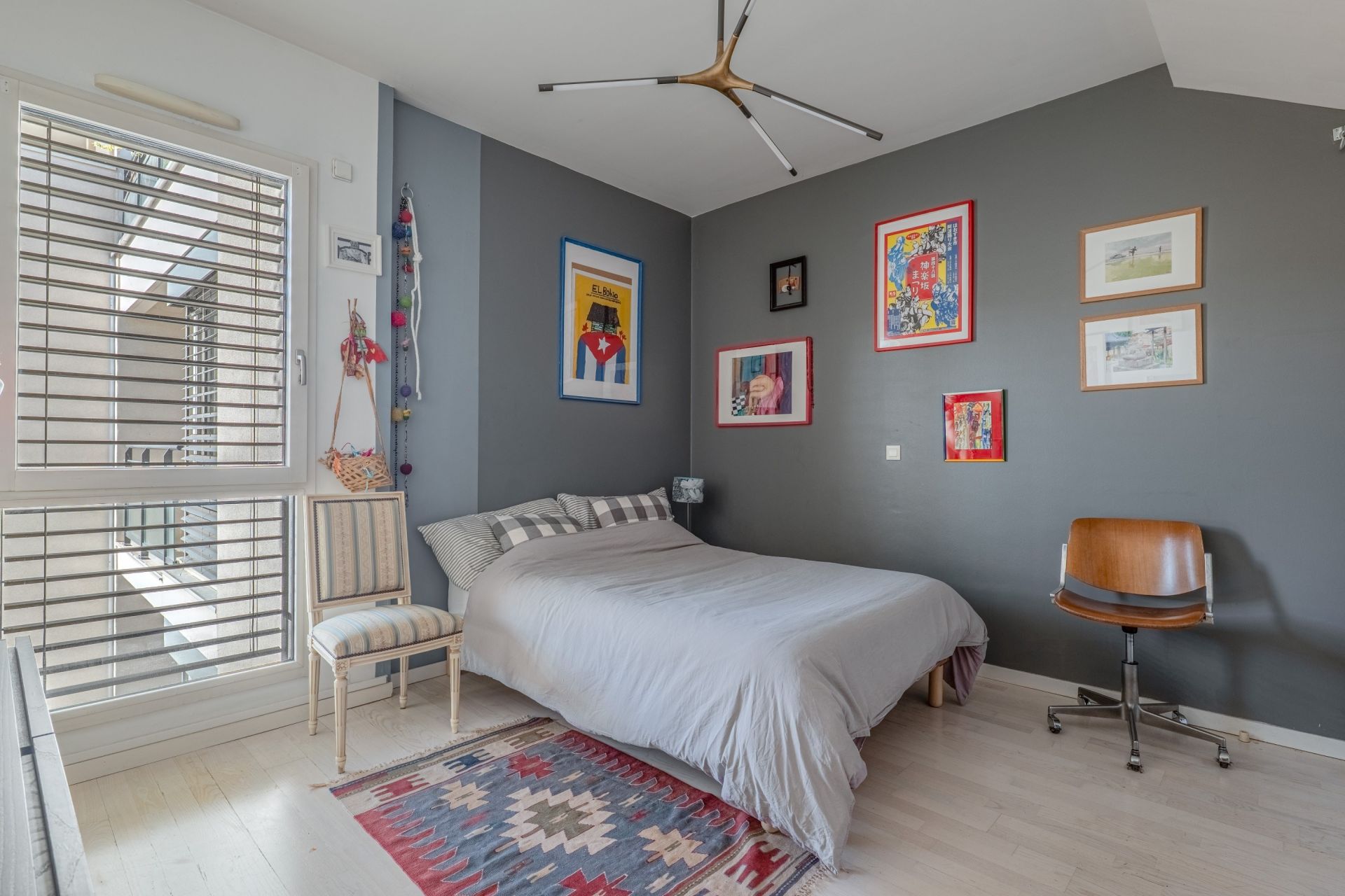 apartment 5 Rooms for sale on LYON (69004)