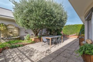 apartment 5 Rooms for sale on LYON (69004)