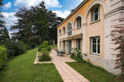 house 9 Rooms for sale on STE FOY LES LYON (69110) Sale House Sainte-Foy-lès-Lyon 9 Rooms 250 m²