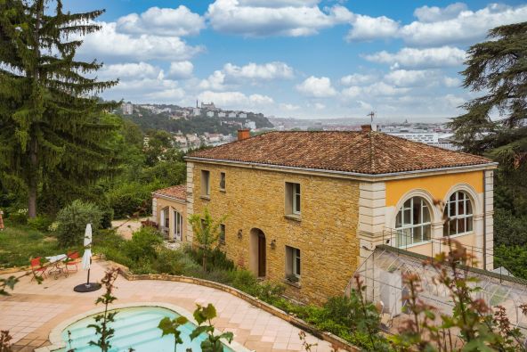 Vente Maison Sainte-Foy-lès-Lyon 9&nbsp;Pièces 250&nbsp;m²