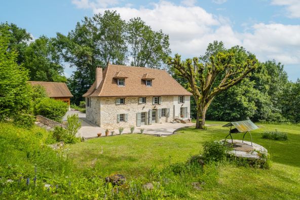 Sale House Morestel 5&nbsp;Rooms 220&nbsp;m²
